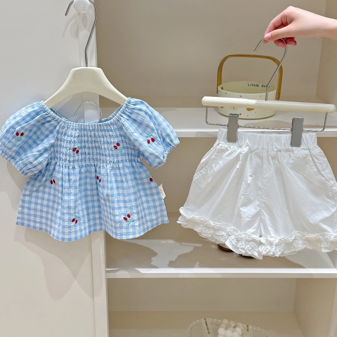 女童夏装套装2025新款洋气女宝宝公主度假格子短袖纯色短裤两件套
