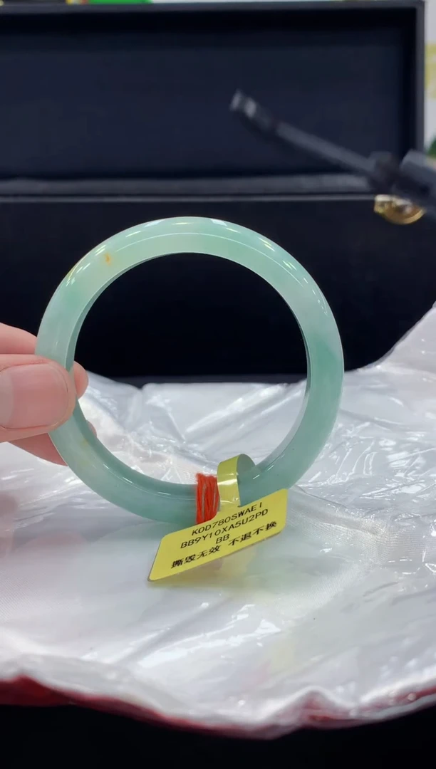 未镶嵌手镯翡翠翡翠手镯