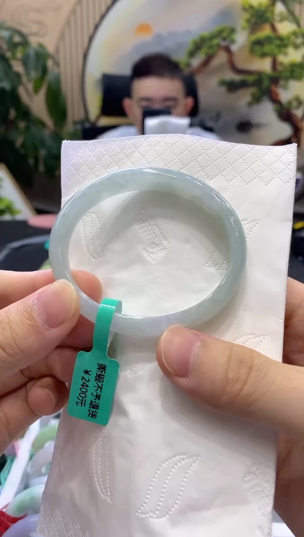翡翠手镯未镶嵌000000000008916