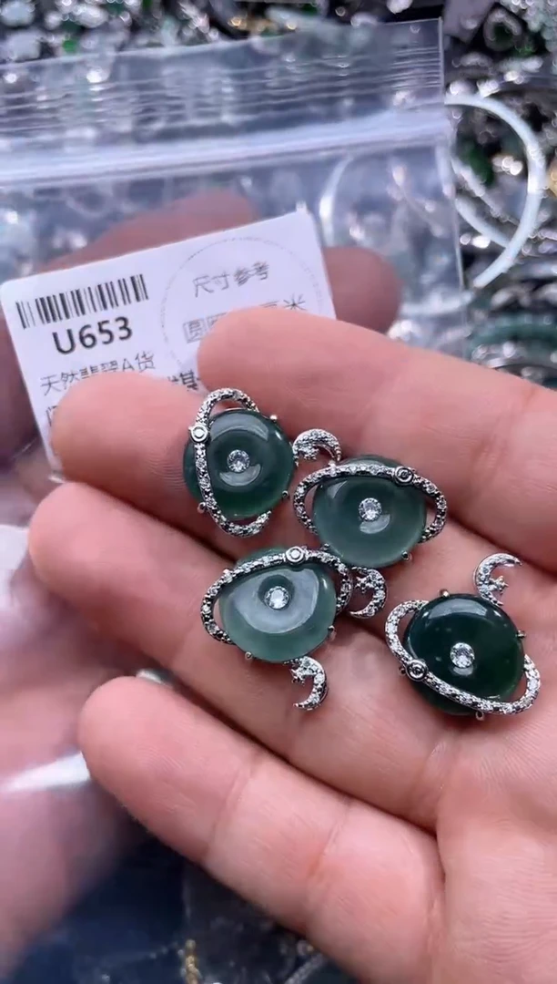 【闪购商品】翡翠颈饰未镶嵌U653多样性发其一