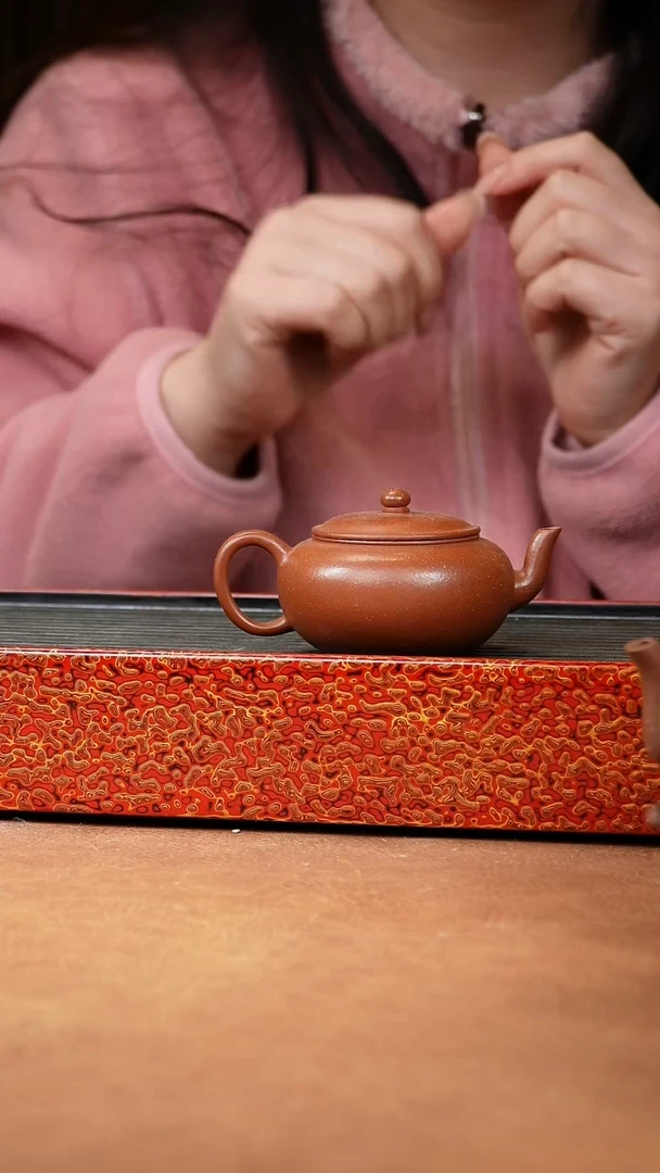 【闪购商品】紫砂紫砂壶逸公莲子-朱砂料-120cc