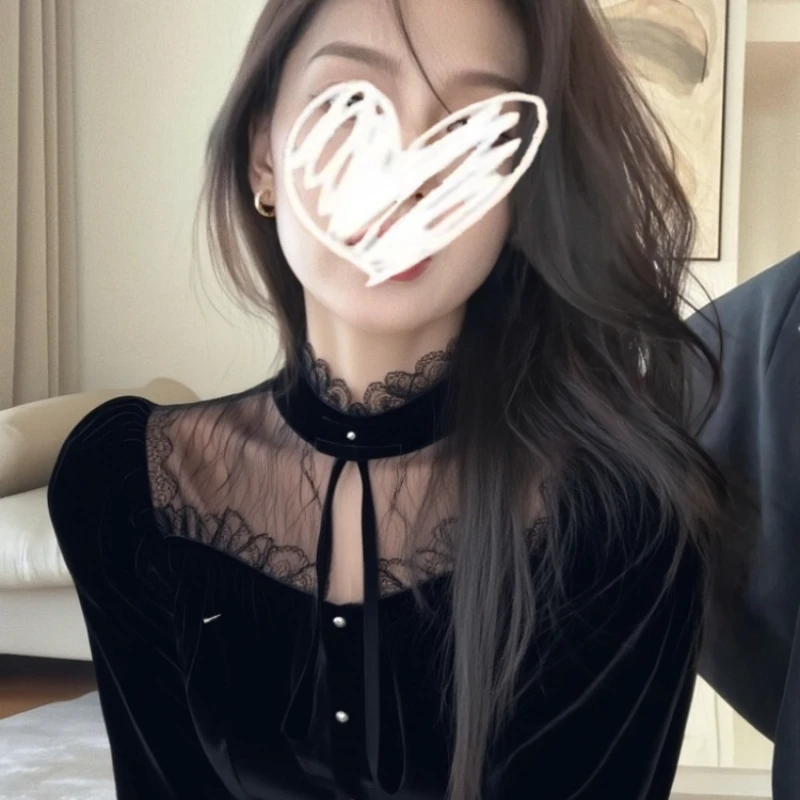 轻熟气质风蕾丝拼接圆领长袖T恤2025年秋冬新款独特显瘦漂亮上衣