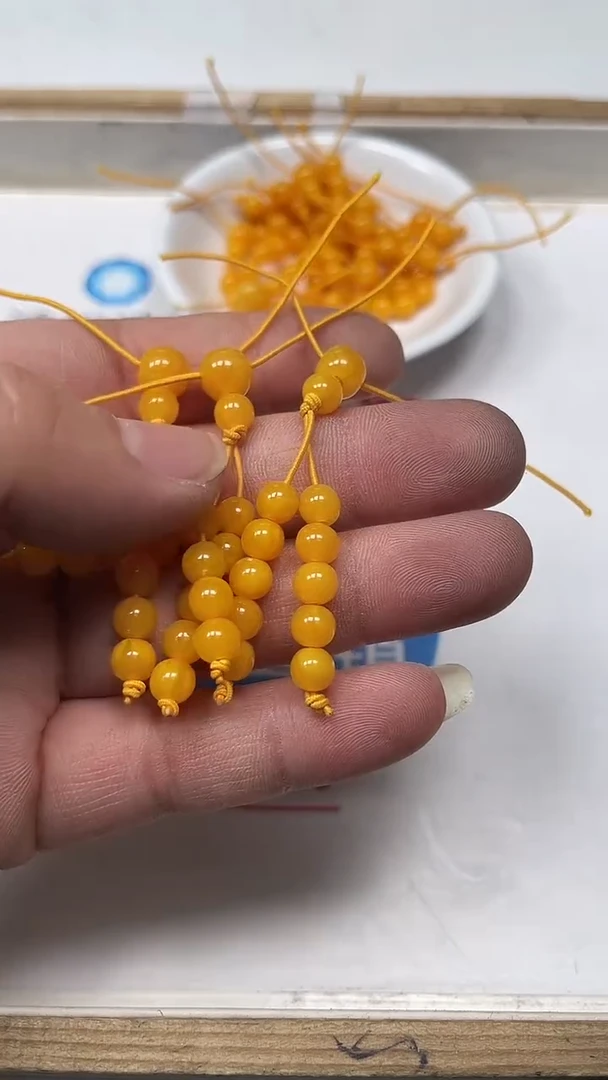 【闪购商品】蜜蜡裸石未镶嵌A1041 鸡油黄蜜蜡三通 3套10元