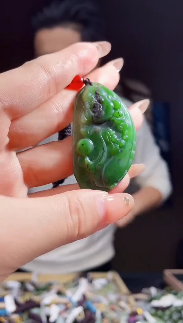 【闪购商品】和田玉颈饰未镶嵌拍一发一