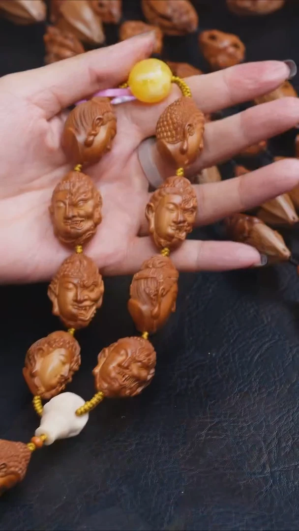 吊坠橄榄核2.2一念万佛手持