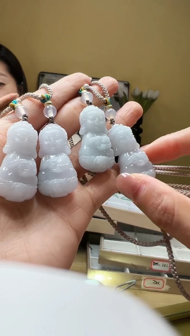 翡翠未镶嵌颈饰DFB0727-167 多样性