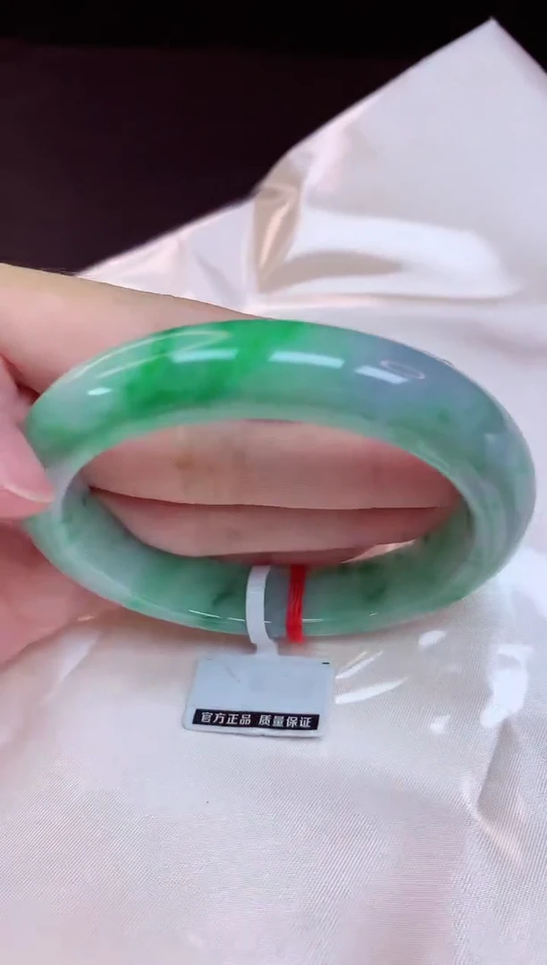 未镶嵌手镯翡翠57