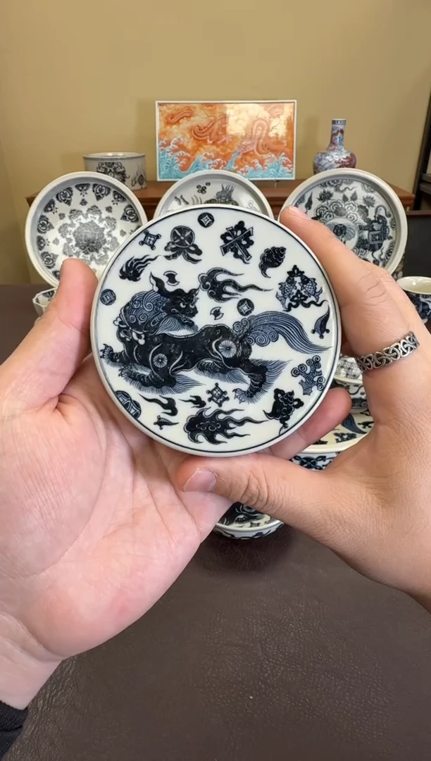 二号釉杂宝狮子盖置