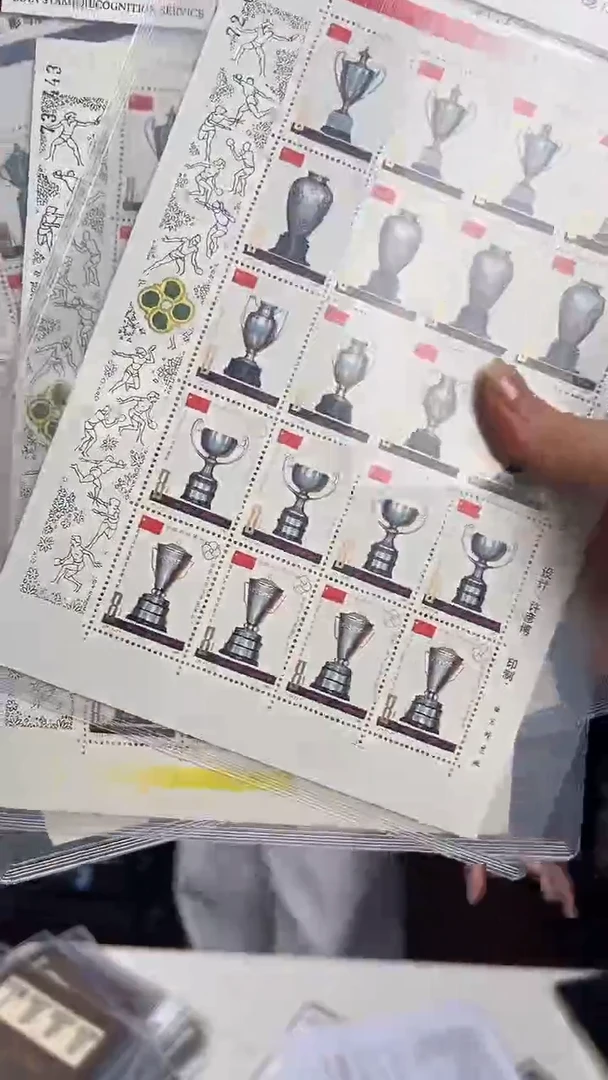 J71 荣获七项世界冠军纪念 大版 邮票