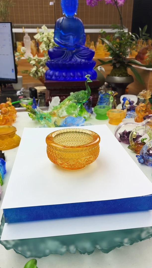 手工艺品琉璃琥珀色钱币聚宝盆9*5公分