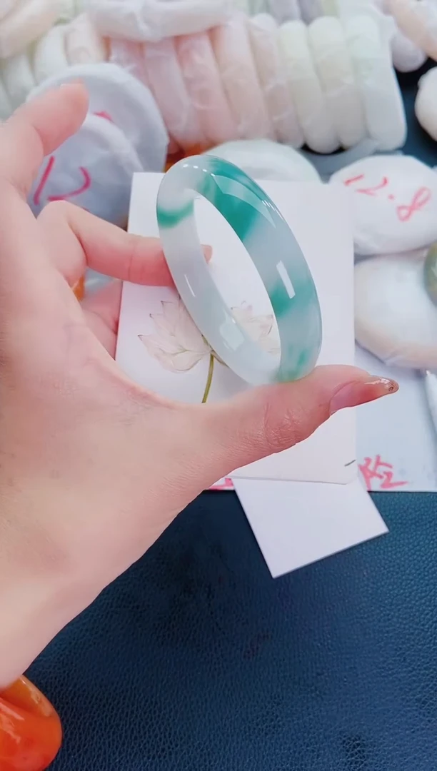 未镶嵌手镯石英质玉K145-57-58