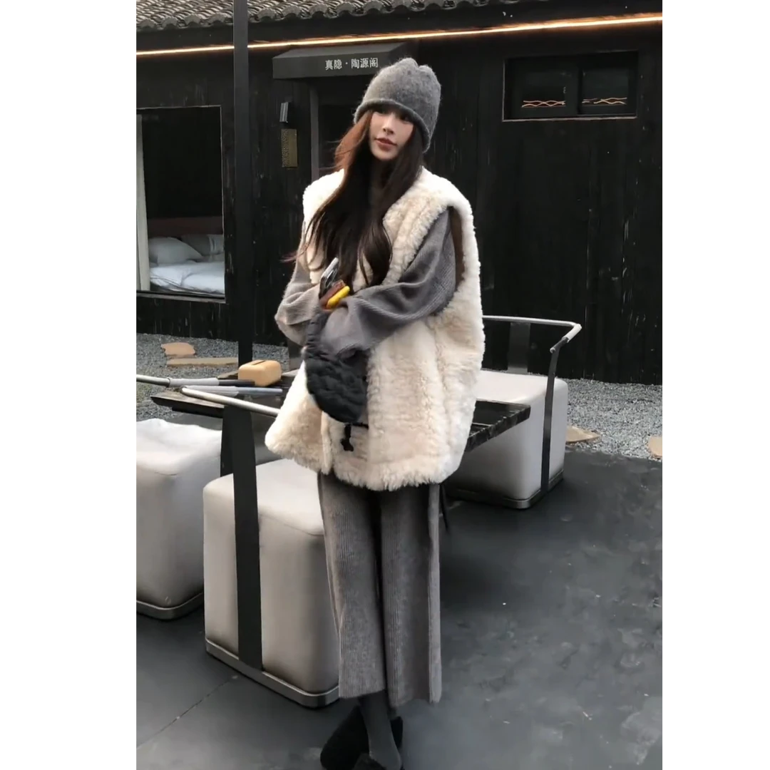 流行一整套2025秋季新款时尚慵懒风气质毛衣马甲裤子三件套