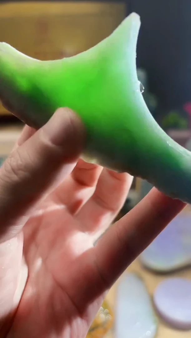 翡翠挂件未镶嵌A货张麦9595