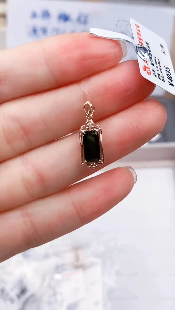 18K金镶嵌颈饰碧玺高货