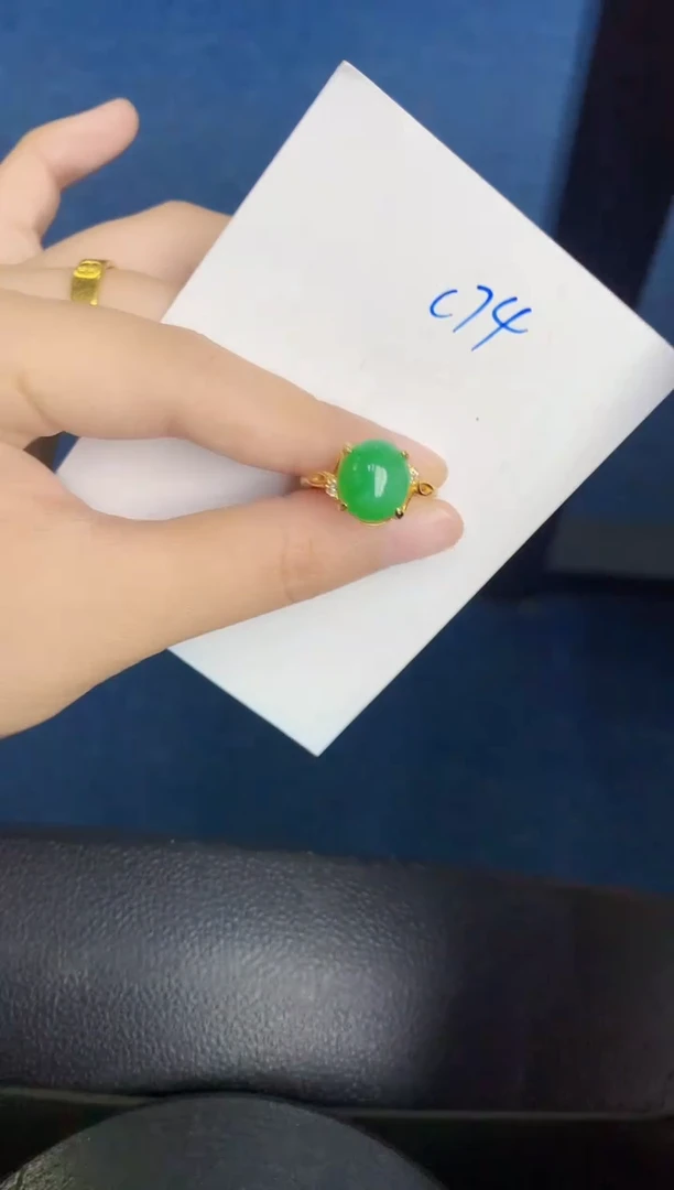 翡翠未镶嵌颈饰000000000