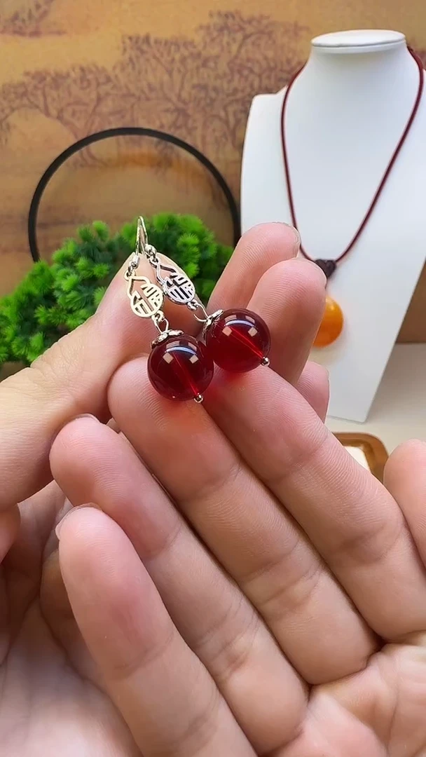 血珀银S925镶嵌耳饰E17