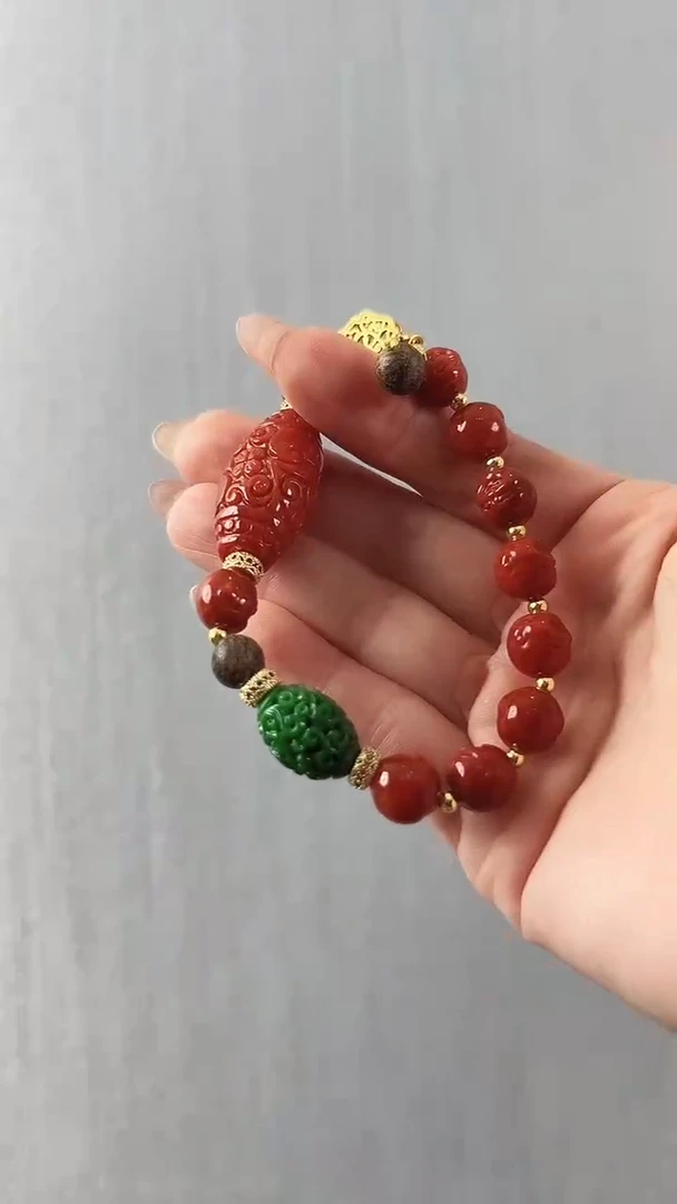 颈饰未镶嵌翡翠手串