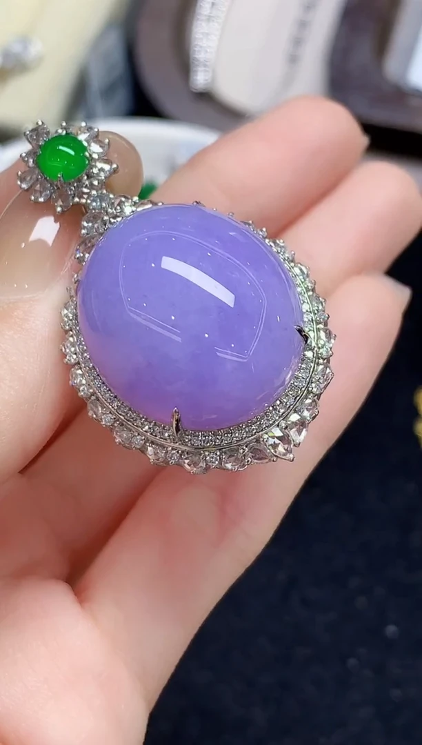 吊坠(不含链)18K金镶嵌翡翠尘*多样性发其一