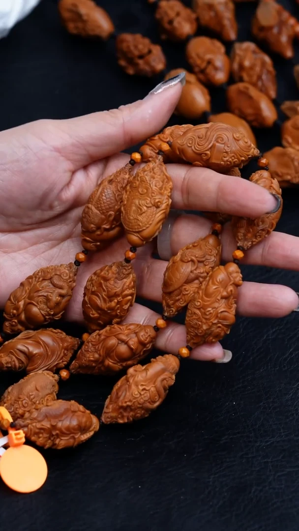 【闪购商品】橄榄核手串/手链2骑兽十八罗汉脖挂