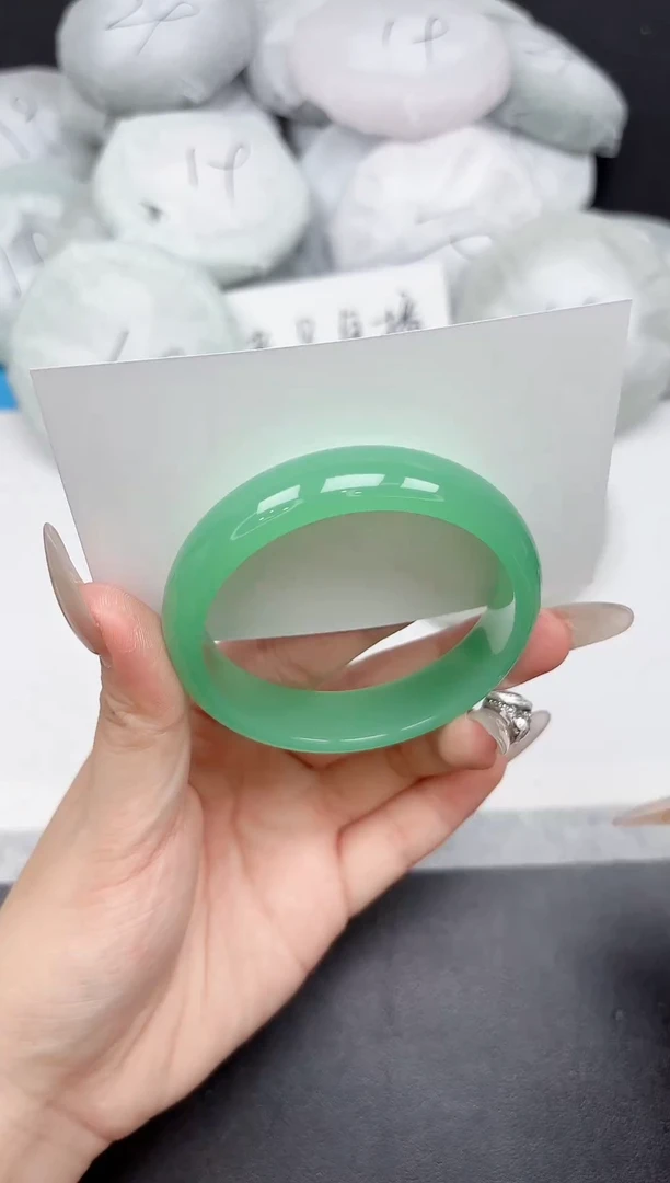 未镶嵌手镯石英质玉219-55-56