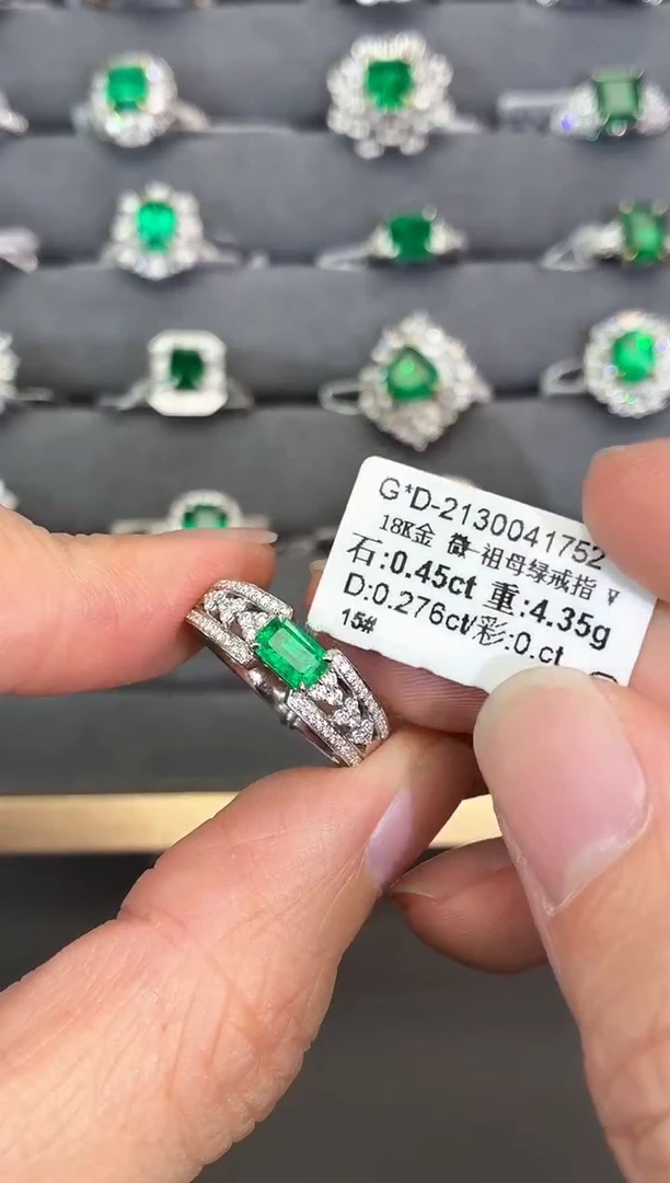 18K金镶嵌戒指祖母绿【闪购】0.45ct/七天鉴赏