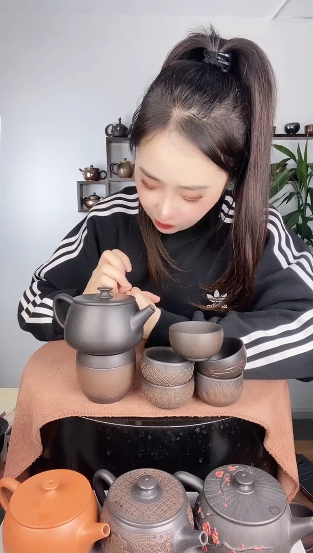 【闪购商品】壶Z建水紫陶黑金刚300一主，杯每样一只