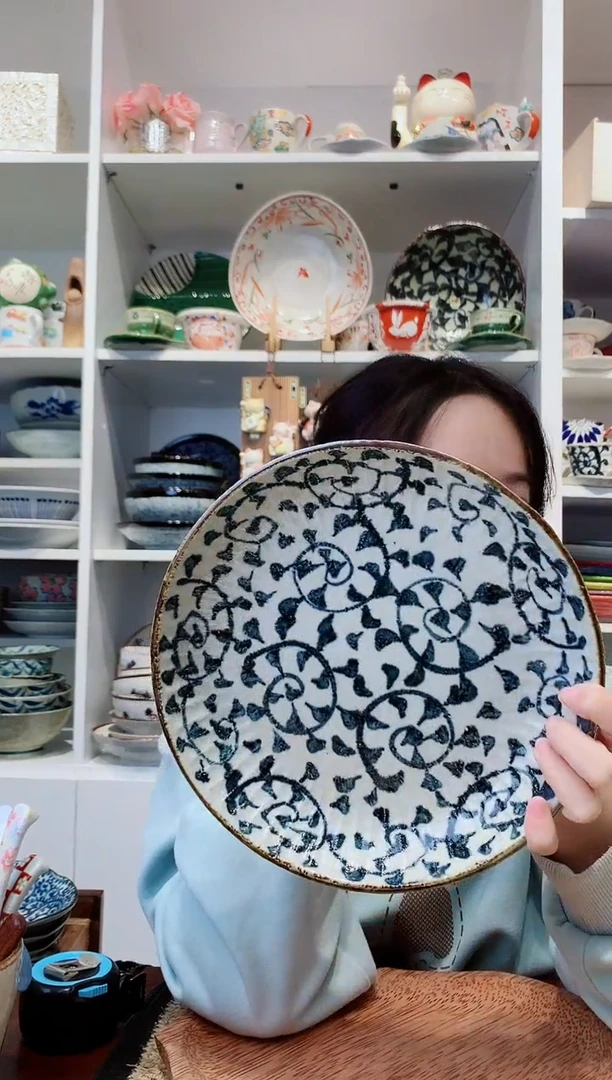 陶瓷章鱼唐草大号圆盘22.5cm