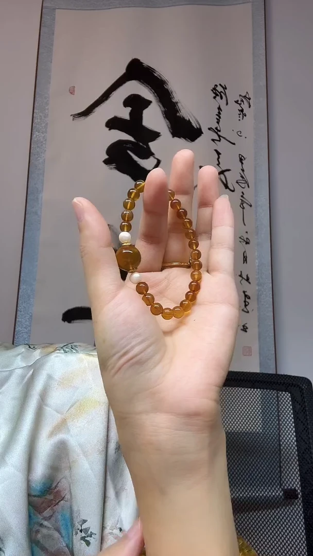 手串琥珀未镶嵌血蜜珀