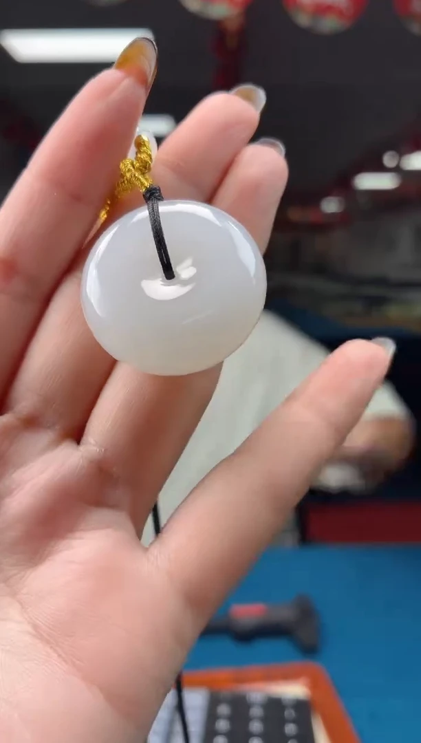 定制和田玉天然和田玉（拍一发一)