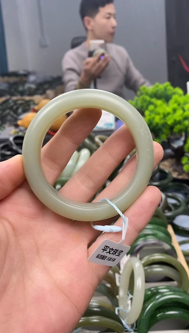 未镶嵌手镯和田玉55.8