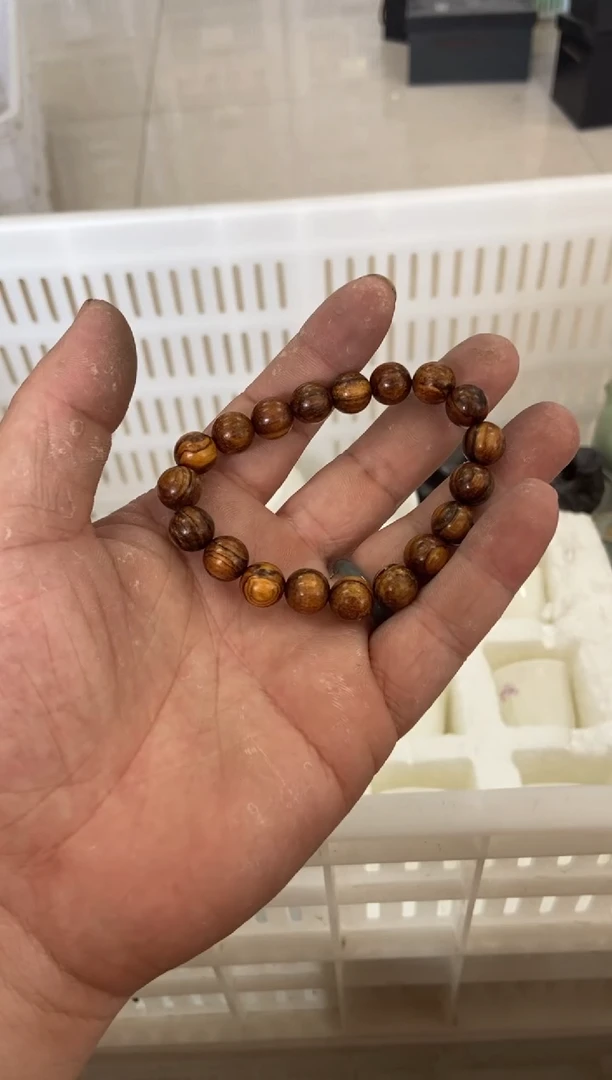 无运费险有瑕疵的摄影的产品有使用过的痕迹有点脏介意勿拍