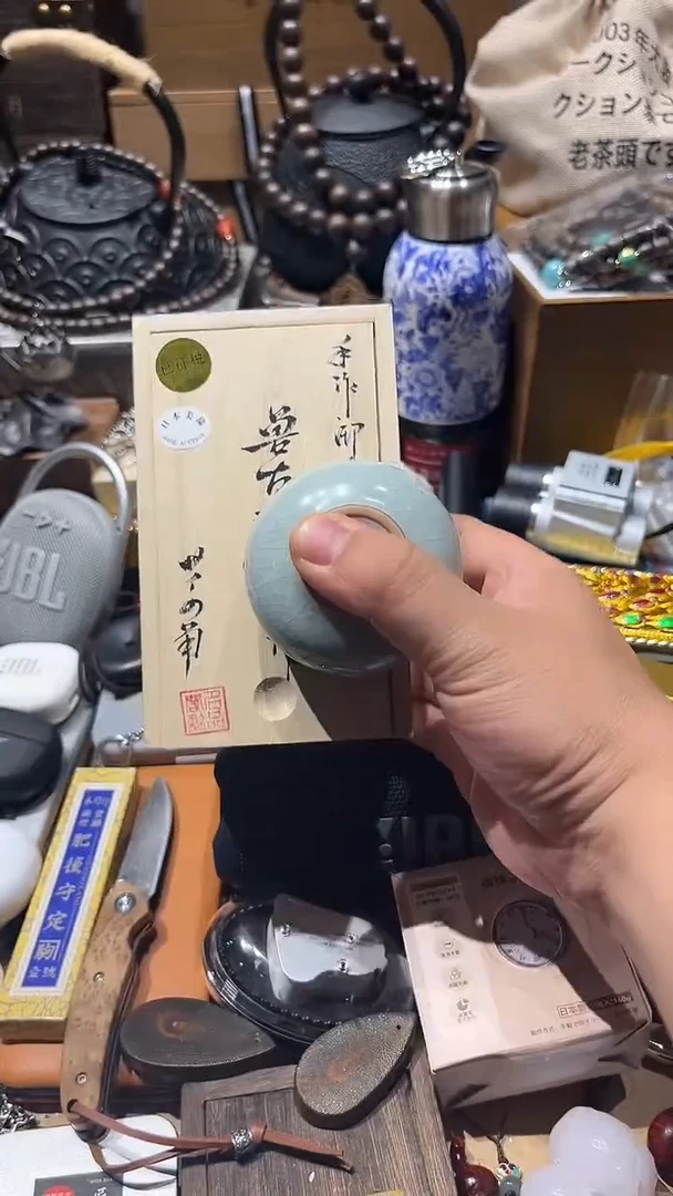 瓷片闪购商品 如图所示