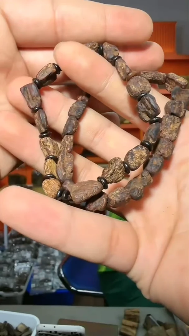 沉香手串78号单圈红土多样性发一