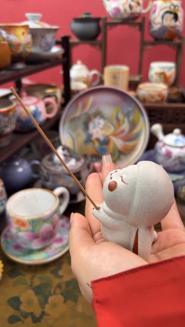 【闪购商品】紫砂可爱萌兔茶宠摆件