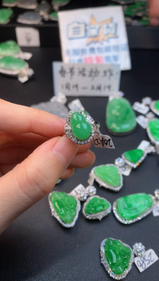 【闪购商品】翡翠戒指足银镶嵌翡翠