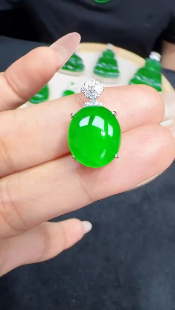 未镶嵌定制翡翠翡翠吊坠97