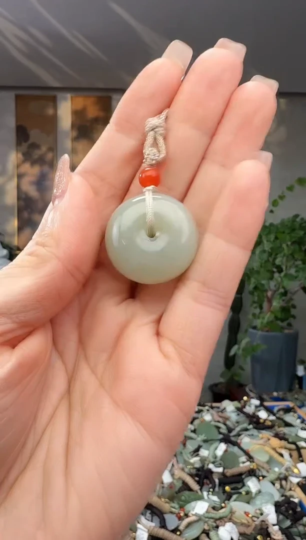 颈饰未镶嵌和田玉拍一发一多样性发货