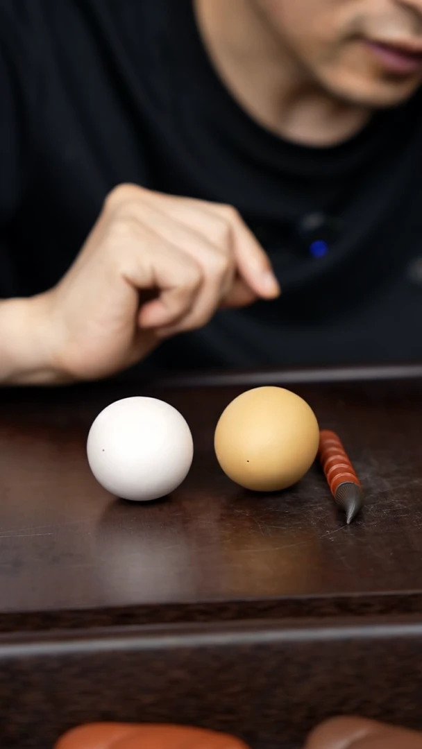 紫砂茶宠毛笔加一对鸡蛋