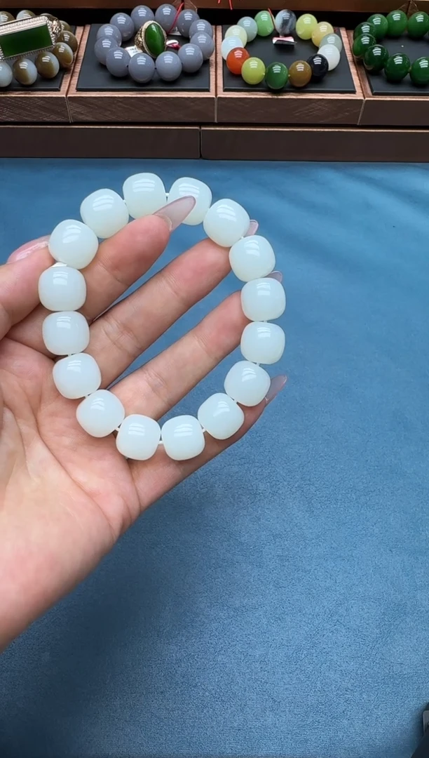 手串未镶嵌和田玉hs