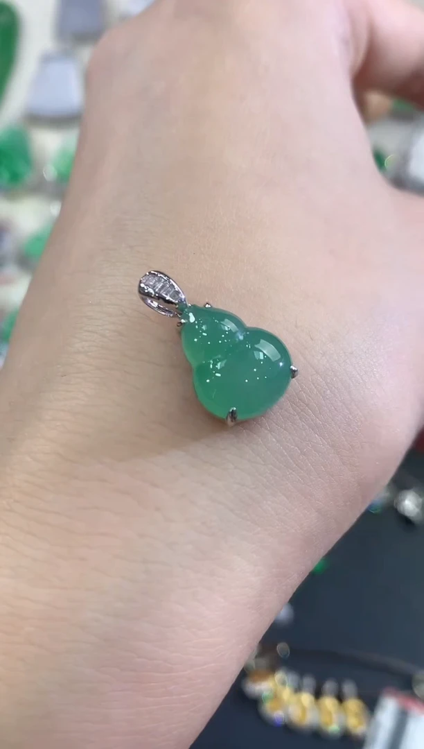 翡翠18K金镶嵌吊坠(不含链)B47 多样性一件发货