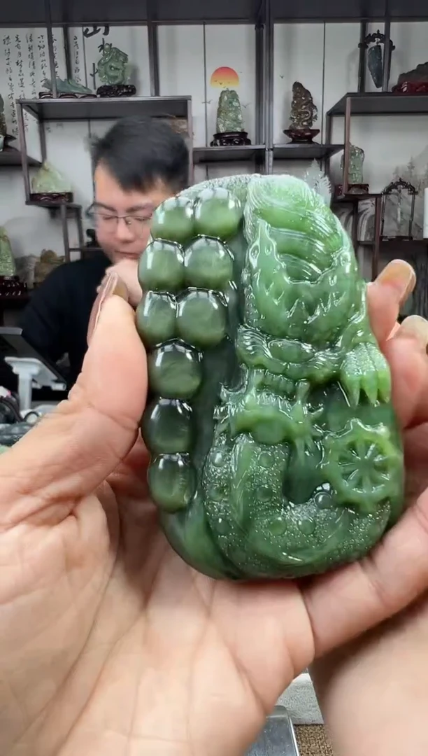 未镶嵌和田玉把件1