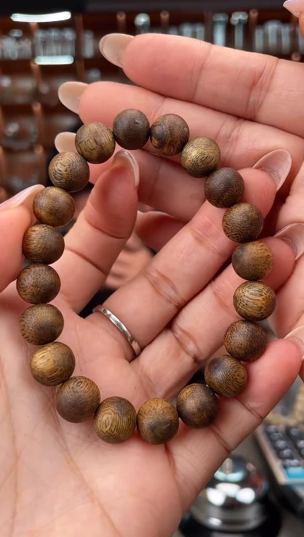 【闪购商品】沉香手串20号国香绿奇楠多样性发一条