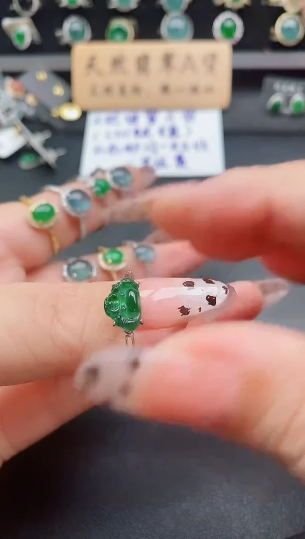 银S925镶嵌戒指翡翠1