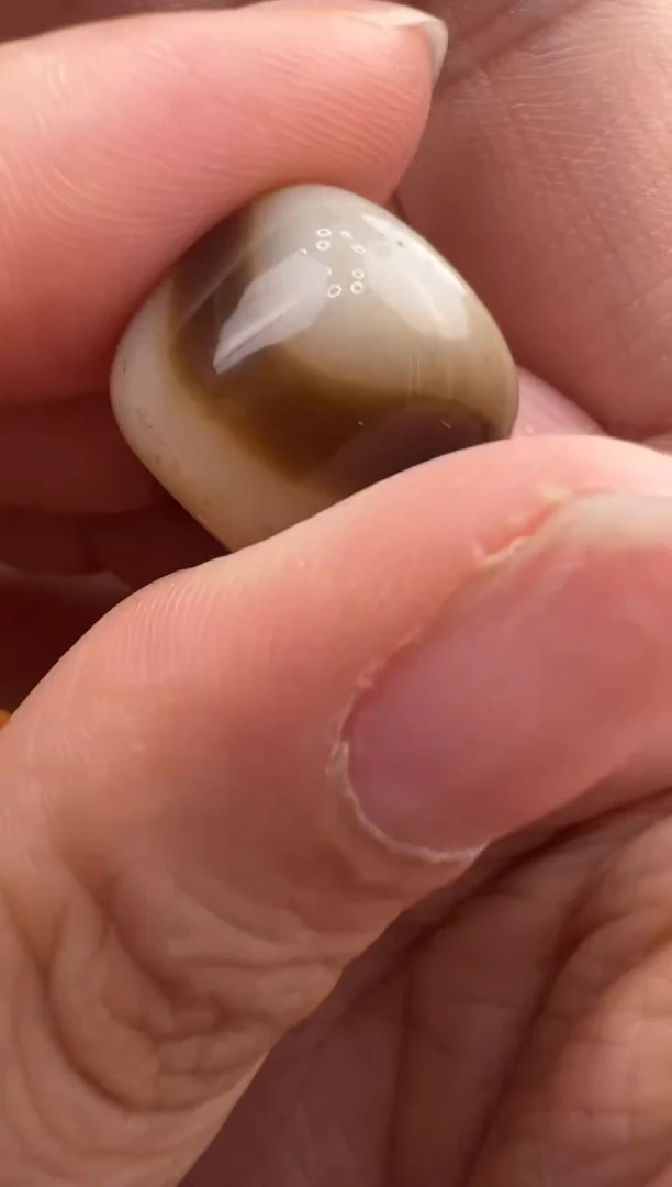 玛瑙/玉髓吊坠(不含链)未镶嵌21.(微瑕)