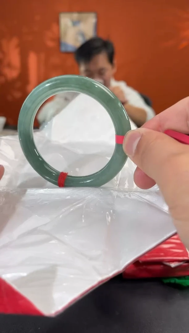 未镶嵌手镯翡翠8