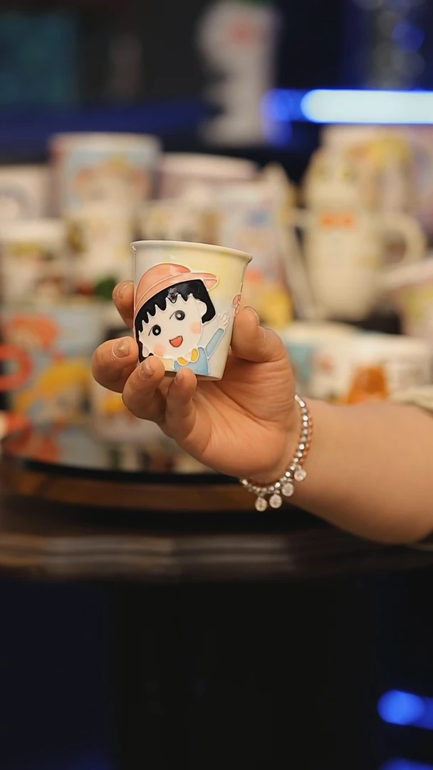【闪购商品】摆件景德镇釉下彩绘设计师款式陶瓷
