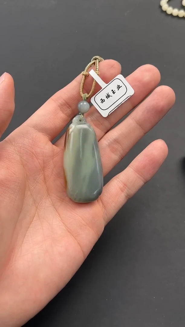 未镶嵌手串和田玉若羌楼兰三色无事牌微色差