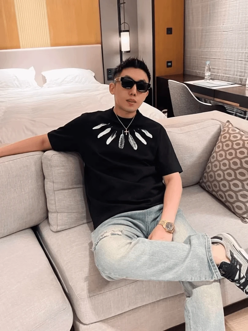 高级感羽毛印花短袖t恤夏季2025新款美式重磅圆领宽松百搭半袖男