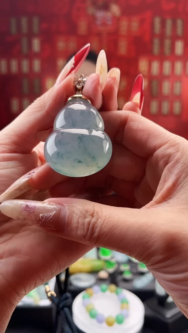 【闪购商品】翡翠颈饰18K金镶嵌吊坠