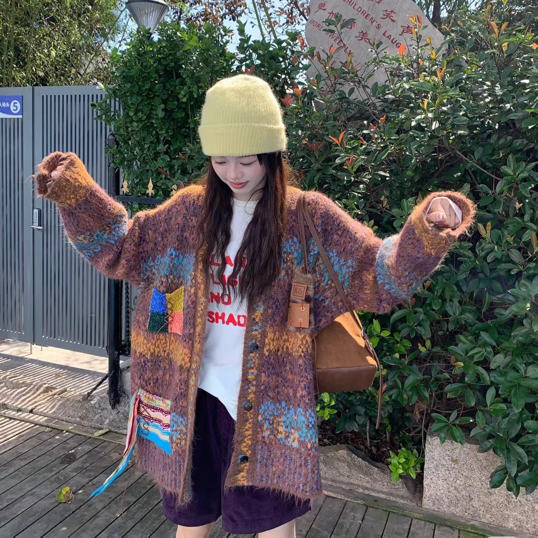 慵懒风宽松V领毛衣外套秋冬新款复古减龄设计感针织开衫加厚上衣